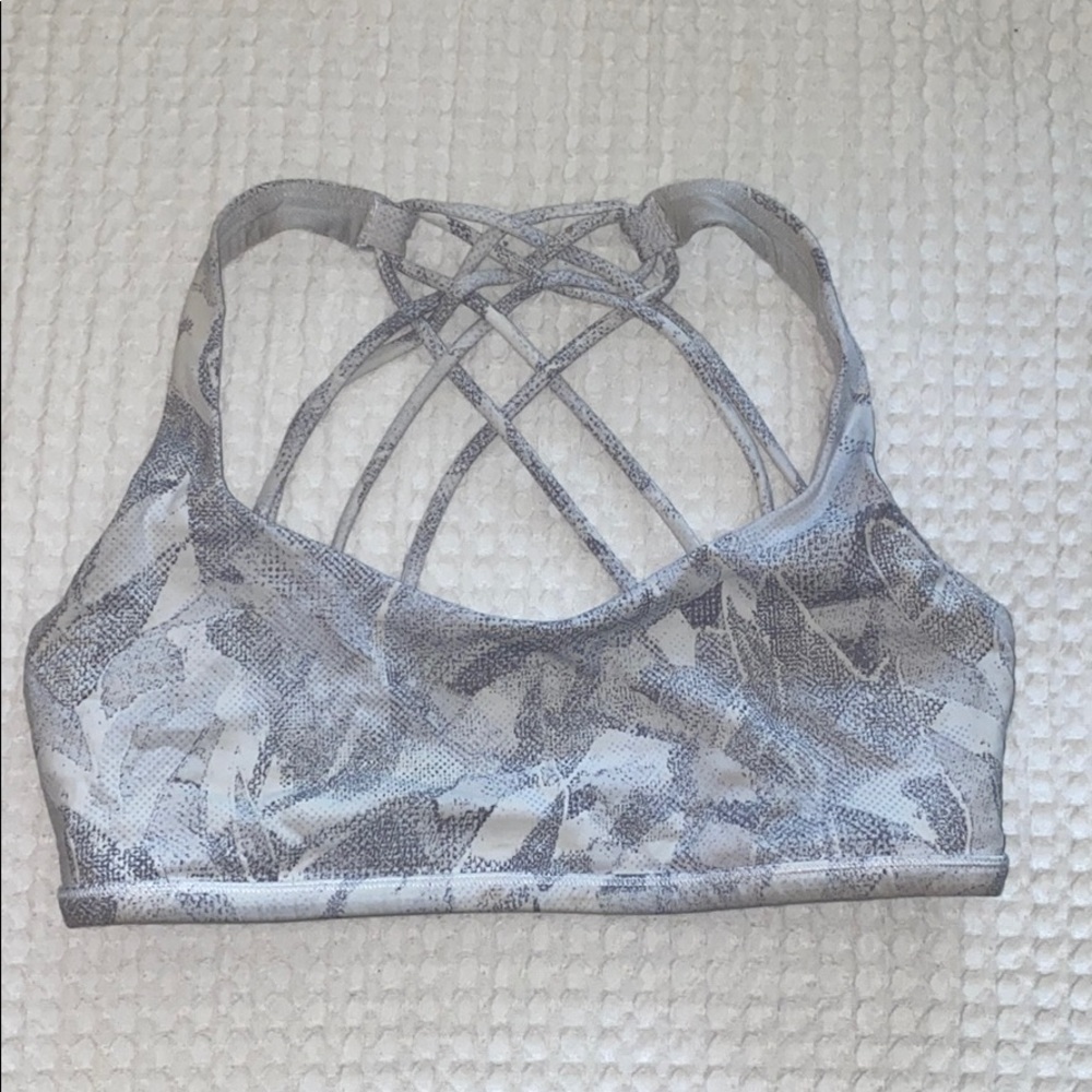 Lululemon free to be wild bra